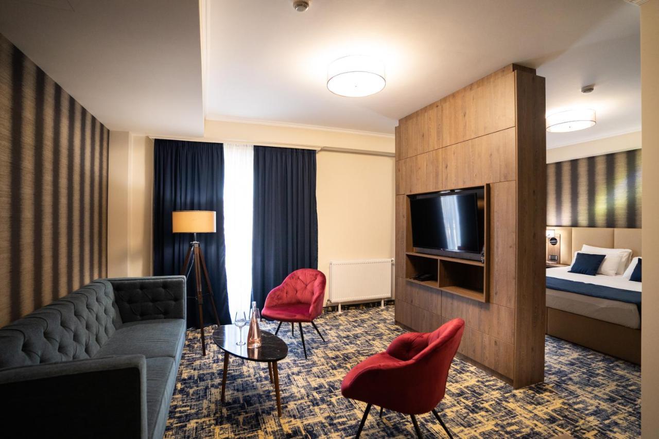 Imperio Hotel Cernavoda Eksteriør billede