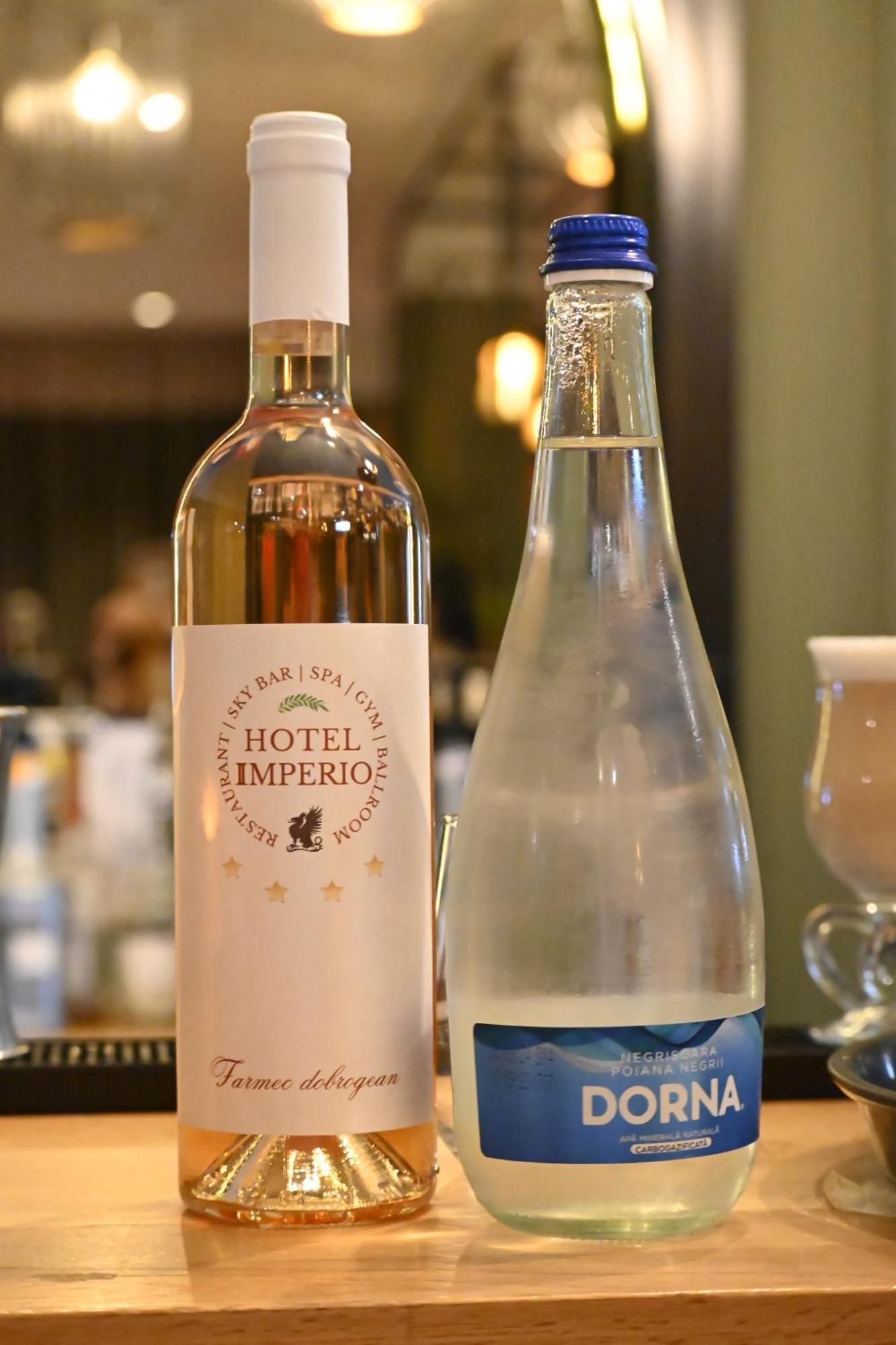 Imperio Hotel Cernavoda Eksteriør billede